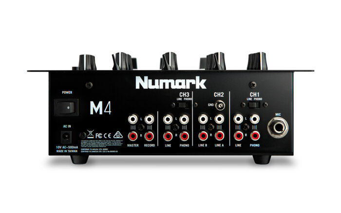 NUMARK M 4 rear