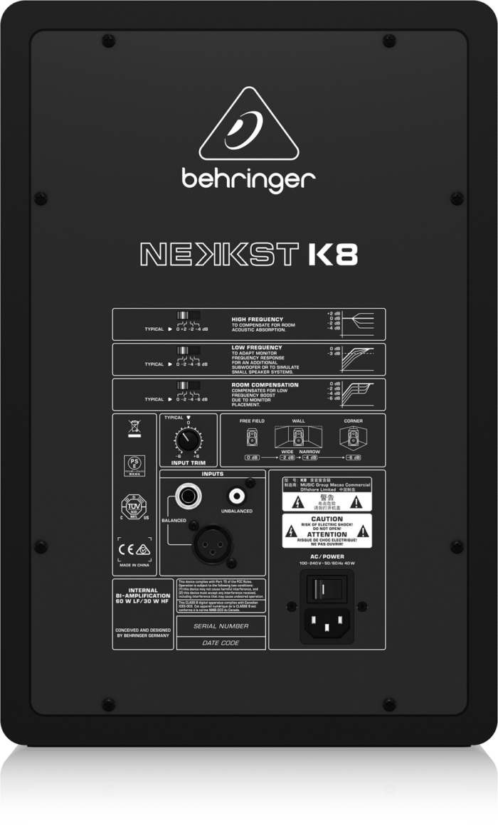 Behringer K8 rear